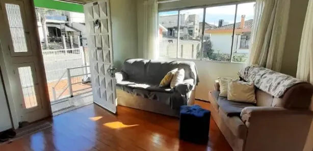 Casa com 3 Quartos à venda, 180m² no Cruzeiro, Caxias do Sul