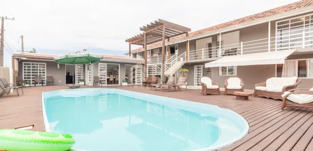 Sobrado com 13 Quartos à venda, 424m² no Balneário Inajá, Matinhos