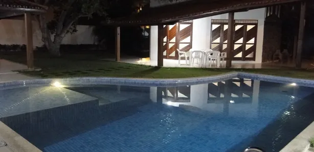Casa com 4 Quartos para alugar, 200m² no Centro, Camaçari
