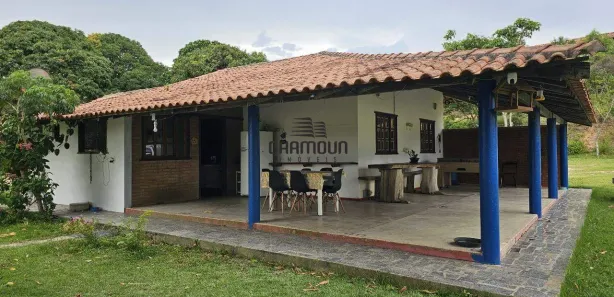Fazenda/Sítio com 3 Quartos à venda, 100m² no Comunidade Urbana de Jaboticaba, Guarapari