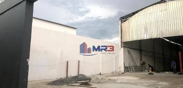Galpão/Depósito/Armazém para venda ou aluguel, 500m² no Pechincha, Rio de Janeiro