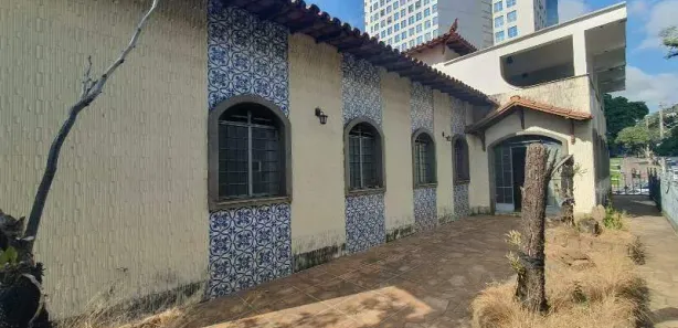 Casa com 3 Quartos para alugar, 260m² no Funcionários, Belo Horizonte