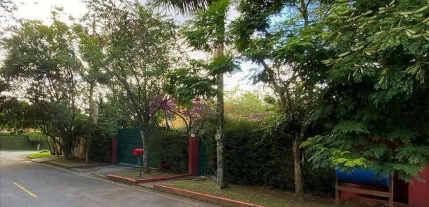 Fazenda/Sítio com 3 Quartos à venda, 285m² no Chácara Vale do Rio Cotia, Carapicuíba