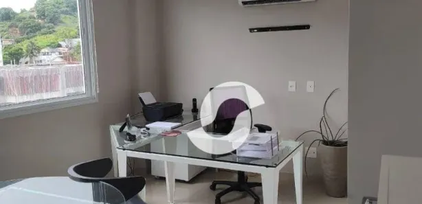 Sala Comercial à venda, 29m² no Santa Rosa, Niterói