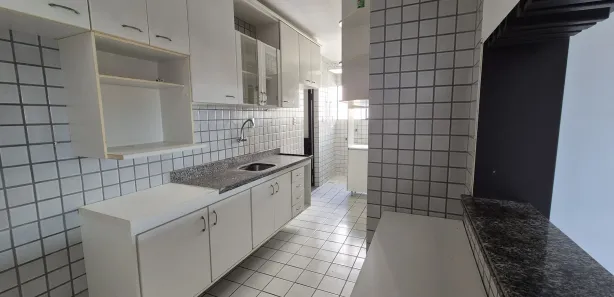 Apartamento com 3 Quartos para alugar, 95m² no Stiep, Salvador