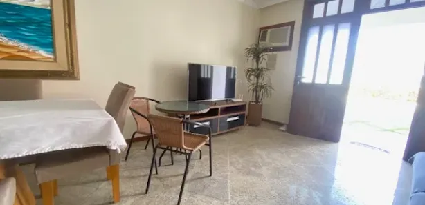 Casa de Condomínio com 2 Quartos para alugar, 100m² no Ogiva, Cabo Frio