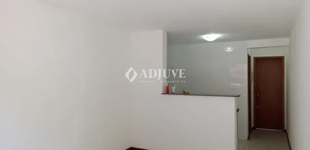 Apartamento com 1 Quarto para alugar, 35m² no Samambaia, Petrópolis