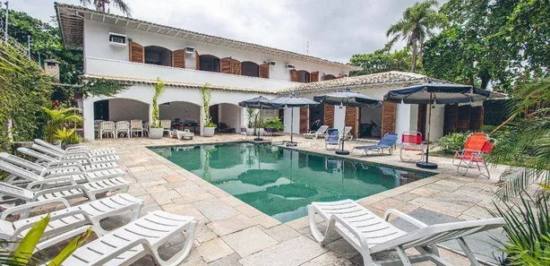 Casa com 8 Quartos para venda ou aluguel, 700m² no Balneário Praia do Pernambuco, Guarujá