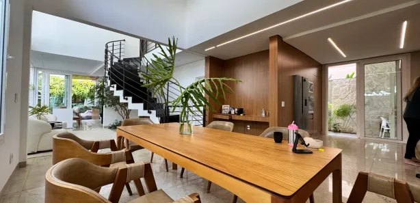 Casa com 5 Quartos para alugar, 280m² no Jardins Valência, Goiânia
