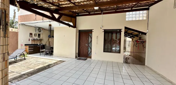 Sobrado com 3 Quartos à venda, 236m² no Capim Macio, Natal