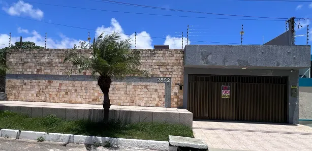 Sobrado com 4 Quartos à venda, 450m² no Capim Macio, Natal