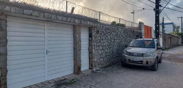 Casa com 4 Quartos para alugar, 460m² no Imbiribeira, Recife