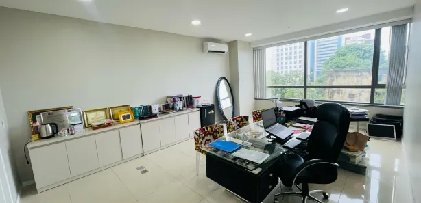 Sala Comercial à venda, 35m² no Adrianópolis, Manaus