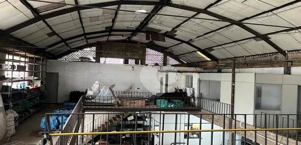 Galpão/Depósito/Armazém à venda, 951m² no Taquara, Rio de Janeiro