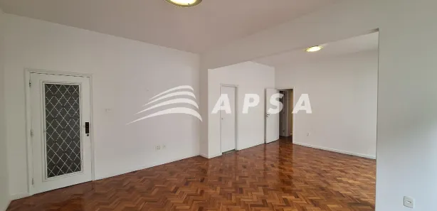 Apartamento com 4 Quartos para alugar, 157m² no Leme, Rio de Janeiro