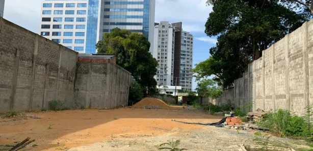 Lote/Terreno à venda, 1362m² no Adrianópolis, Manaus