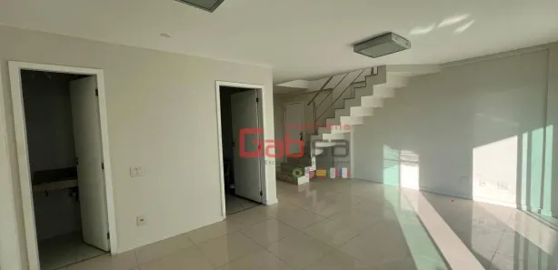 Cobertura com 3 Quartos para alugar, 180m² no Centro, Cabo Frio