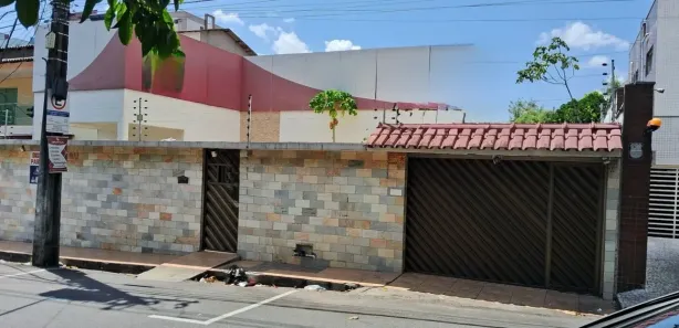 Casa com 5 Quartos à venda, 450m² no Nossa Senhora das Graças, Manaus