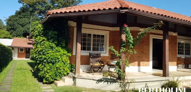 Casa de Condomínio com 5 Quartos para alugar, 264m² no , Itatiaia