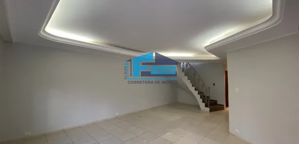 Sobrado com 5 Quartos para alugar, 240m² no Riacho Fundo I, Brasília