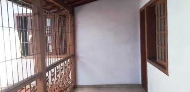 Casa com 5 Quartos à venda, 262m² no Santa Efigênia, Belo Horizonte
