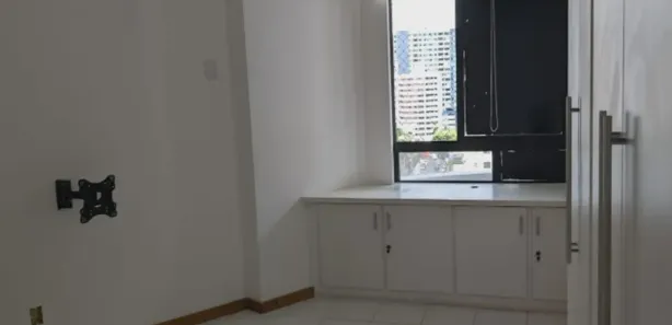 Apartamento com 4 Quartos para alugar, 120m² no Pituba, Salvador