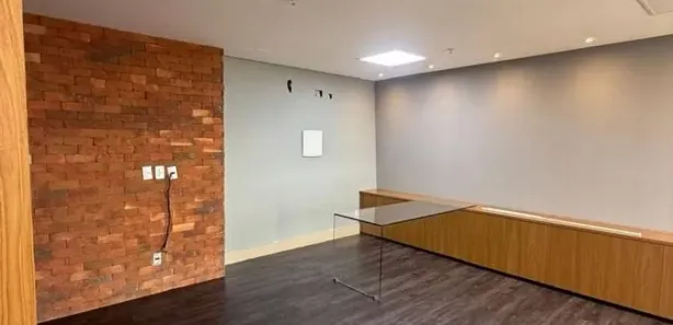 Sala Comercial à venda, 92m² no Park Lozandes, Goiânia
