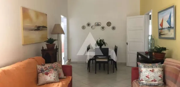 Casa com 8 Quartos à venda, 300m² no Barbalho, Salvador