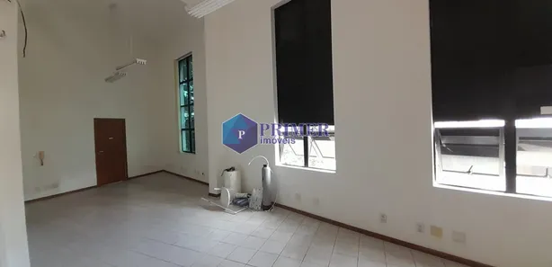Sala Comercial para alugar, 220m² no São Lucas, Belo Horizonte