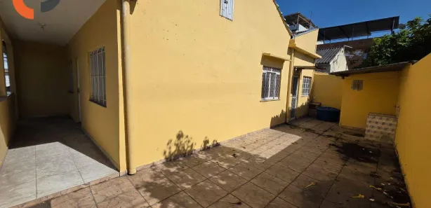Casa com 2 Quartos para alugar, 57m² no Centro, Nova Iguaçu