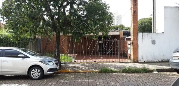 Casa com 4 Quartos à venda, 279m² no Centro, Araraquara