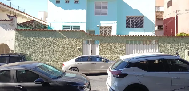 Casa com 4 Quartos para alugar, 200m² no Santa Tereza, Belo Horizonte