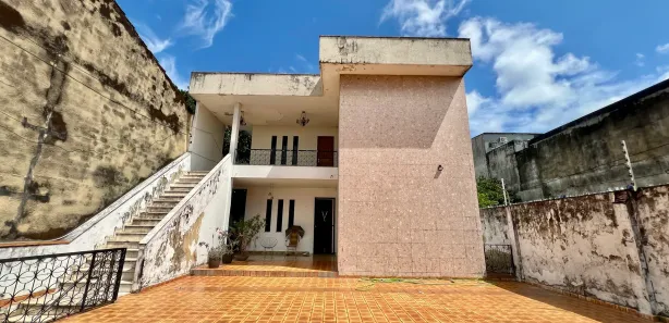 Sobrado com 8 Quartos à venda, 630m² no Praça 14 de Janeiro, Manaus