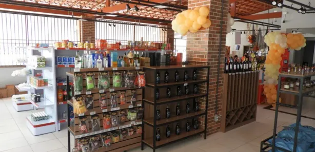 Ponto Comercial à venda, 250m² no Ponta Negra, Natal