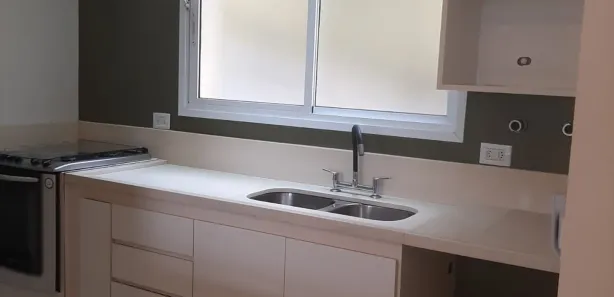 Apartamento com 2 Quartos para alugar, 90m² no Jardim Meny, São Roque