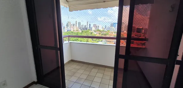 Apartamento com 3 Quartos para alugar, 95m² no Stiep, Salvador