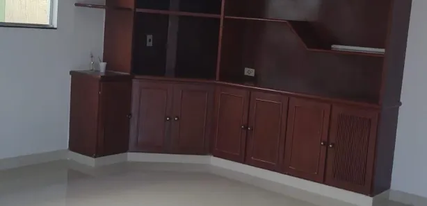 Casa com 3 Quartos para alugar, 204m² no Parque das Laranjeiras, Goiânia