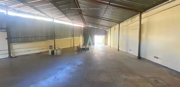 Galpão/Depósito/Armazém para alugar, 283m² no Santa Efigênia, Belo Horizonte