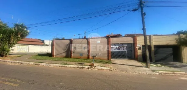 Casa com 3 Quartos para alugar, 120m² no Jardim Mariliza, Goiânia
