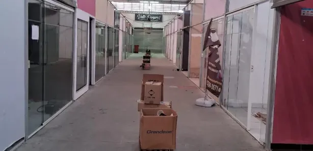 Galpão/Depósito/Armazém para alugar, 700m² no Rocha Miranda, Rio de Janeiro