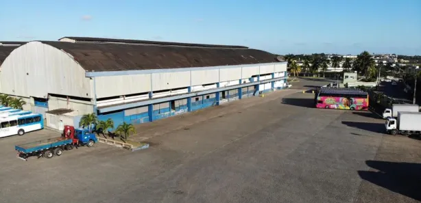 Galpão/Depósito/Armazém para alugar, 930m² no Pirajá, Salvador