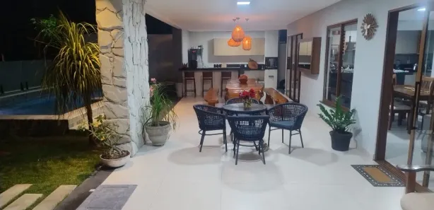 Casa de Condomínio com 4 Quartos para venda ou aluguel, 440m² no , Vera Cruz