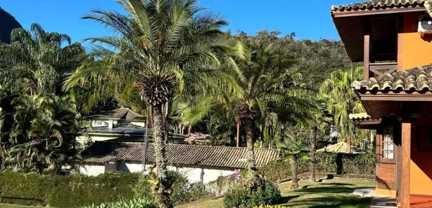 Casa de Condomínio com 5 Quartos para alugar, 300m² no Pedro do Rio, Petrópolis
