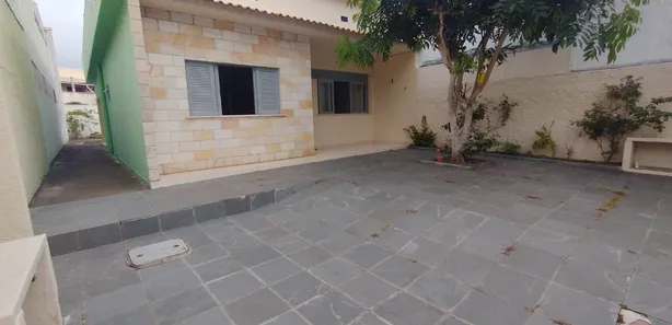 Casa com 2 Quartos para alugar, 80m² no Centro, Arraial do Cabo