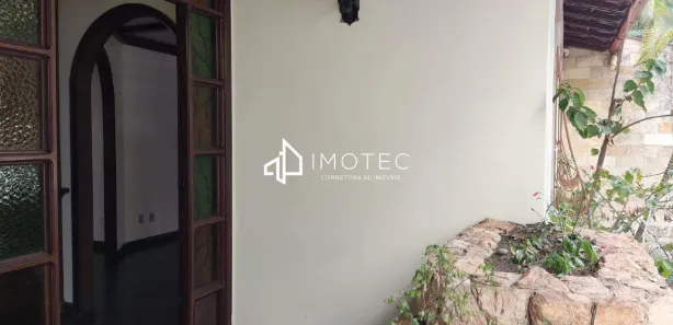 Imóvel Comercial com 7 Quartos para alugar, 300m² no Funcionários, Belo Horizonte