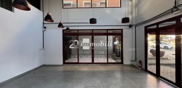Ponto Comercial à venda, 105m² no Chácara São João, Carapicuíba