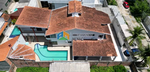Sobrado com 5 Quartos para venda ou aluguel, 300m² no Flores, Manaus