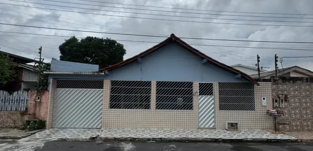 Casa com 3 Quartos à venda, 360m² no Compensa, Manaus