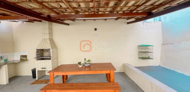 Casa com 3 Quartos para alugar, 150m² no Heliópolis, Belo Horizonte