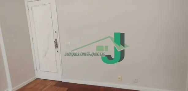 Apartamento com 3 Quartos para alugar, 95m² no Laranjeiras, Rio de Janeiro